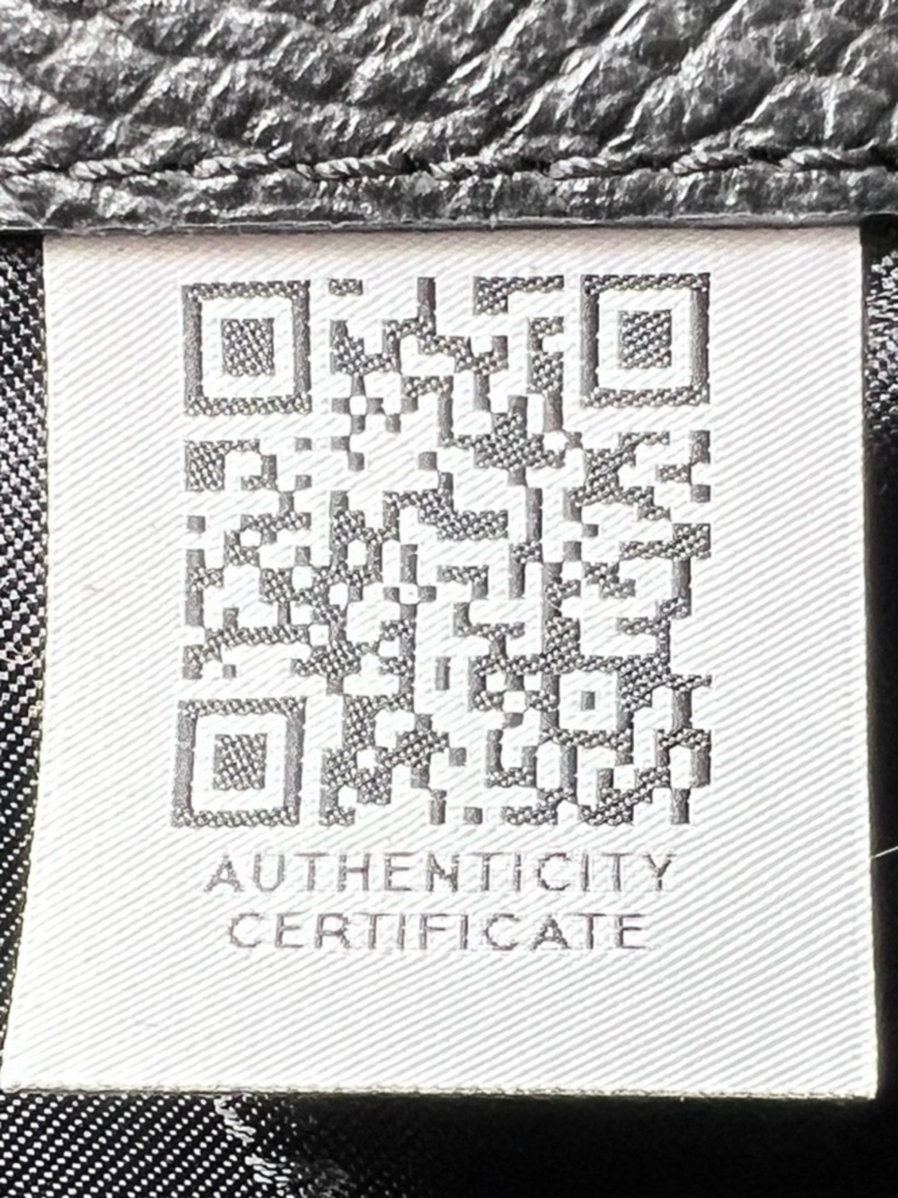 Arcadia Trapeze Medium Crossbody Black Pebbled Leather Handbag Satchel New NWT - Picture 6 of 13